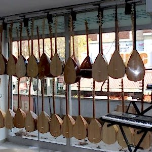 Deniz Müzik Merkezi: Piyano Kursu, Gitar Kursu, Keman Kursu, Bağlama Kursu