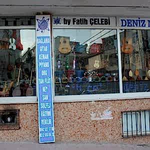 Deniz Müzik Merkezi: Piyano Kursu, Gitar Kursu, Keman Kursu, Bağlama Kursu