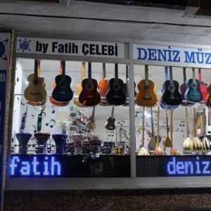Deniz Müzik Merkezi: Piyano Kursu, Gitar Kursu, Keman Kursu, Bağlama Kursu